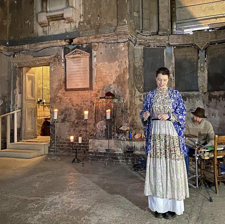 Vanessa Woolf ✨Storyteller tweet media