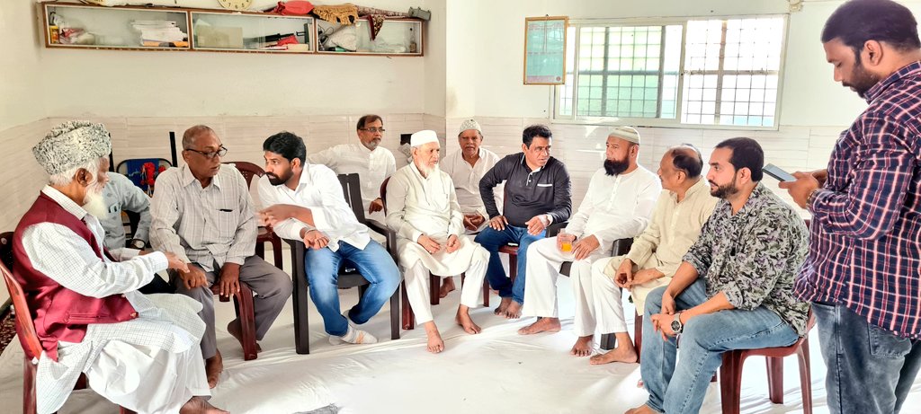 MohdRashedFaraz's tweet photo. On The Instructions of Hounarable @aimim_national President Barrister @asadowaisi Sb & @imAkbarOwaisi Sb.

GHMC Standing Committee Member & #AIMIM Shaikpet Corporator 𝐌𝐨𝐡𝐚𝐦𝐦𝐞𝐝 𝐑𝐚𝐬𝐡𝐞𝐝 𝐅𝐚𝐫𝐚𝐳𝐮𝐝𝐝𝐢𝐧 Inaugurated #VDCC Road At Rahul Colony Phase-2, Shaikpet Division, Jubilee Hills Constituency. The Estimate Cost of Project ₹13.9 Lakhs. Along With Subhan Sb,  Ethesham Sb,  Dr.Saleem Sb, Ansari Sb Other's Residents of Colony & AIMIM Primary Unit Farhan Bh, Sultan Bh,  Kashif Bh ...