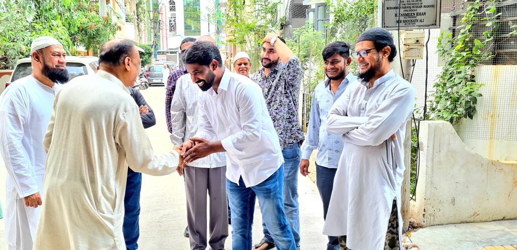 MohdRashedFaraz's tweet photo. On The Instructions of Hounarable @aimim_national President Barrister @asadowaisi Sb & @imAkbarOwaisi Sb.

GHMC Standing Committee Member & #AIMIM Shaikpet Corporator 𝐌𝐨𝐡𝐚𝐦𝐦𝐞𝐝 𝐑𝐚𝐬𝐡𝐞𝐝 𝐅𝐚𝐫𝐚𝐳𝐮𝐝𝐝𝐢𝐧 Inaugurated #VDCC Road At Rahul Colony Phase-2, Shaikpet Division, Jubilee Hills Constituency. The Estimate Cost of Project ₹13.9 Lakhs. Along With Subhan Sb,  Ethesham Sb,  Dr.Saleem Sb, Ansari Sb Other's Residents of Colony & AIMIM Primary Unit Farhan Bh, Sultan Bh,  Kashif Bh ...