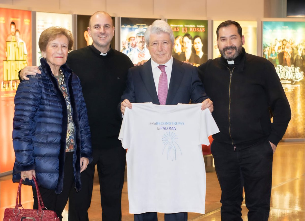 virgenlapaloma's tweet photo. Cuenta atrás para nuestra #CenaDeGala en el @Metropolitano!

#EnriqueCerezo ha sido el primero de nuestros #reconstructores famosos en confirmar su asistencia. 🙌🙌
¿Y tú?
No olvides hacerte con tu entrada aquí: https://t.co/v2MOtGAmRH…

#YoReconstruyoLaPaloma #SomosLaPaloma https://t.co/xJmHY1vA5A