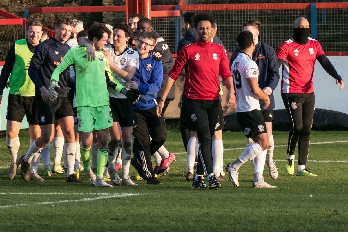 AlexJenkins36's tweet photo. After 3 seasons, I was on Thursday informed that my time @HerefordFC will be coming to an end. I have loved my time at the club getting to work with some great players and members of staff. Thank you to the fans for following us up and down the country week in week out.
UTB๐ฎ https://t.co/YcGSPx0xNS
