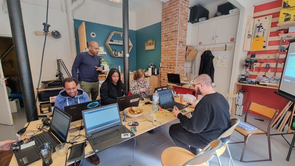 École de la 2e Chance en Val-d’Oise tweet media