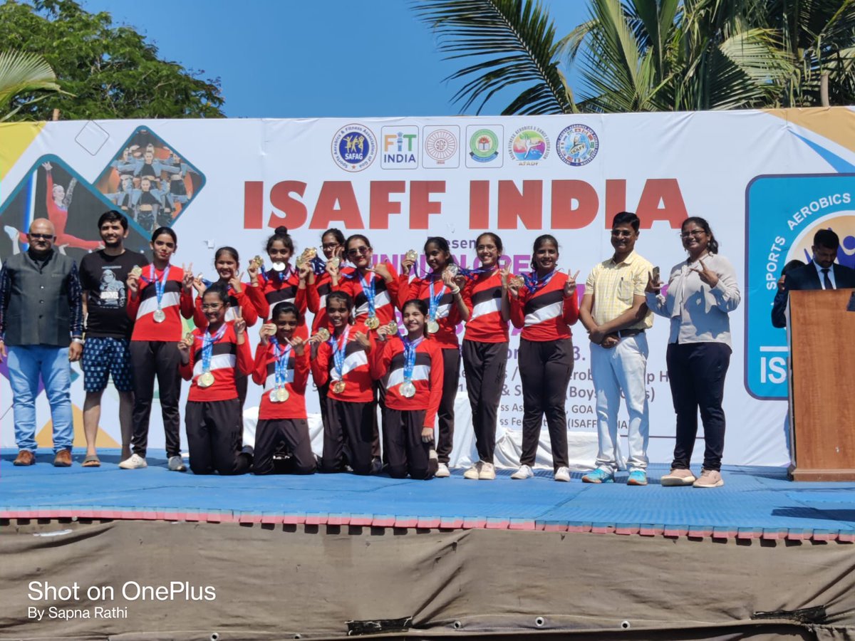 AnupamaSagdeo's tweet photo. #ISAFF #aerobics #nationalchampionship Students of @DPSLavaNagpur won gold and silver medals at National Aerobics Championship at Goa. Congratulations to my students🥇🥈 https://t.co/jOCZmlQou0