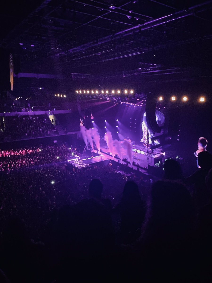 iviferlop's tweet photo. Púrpura 💜🔥 #wosEnAntelArena https://t.co/j1YX7Tdqqp