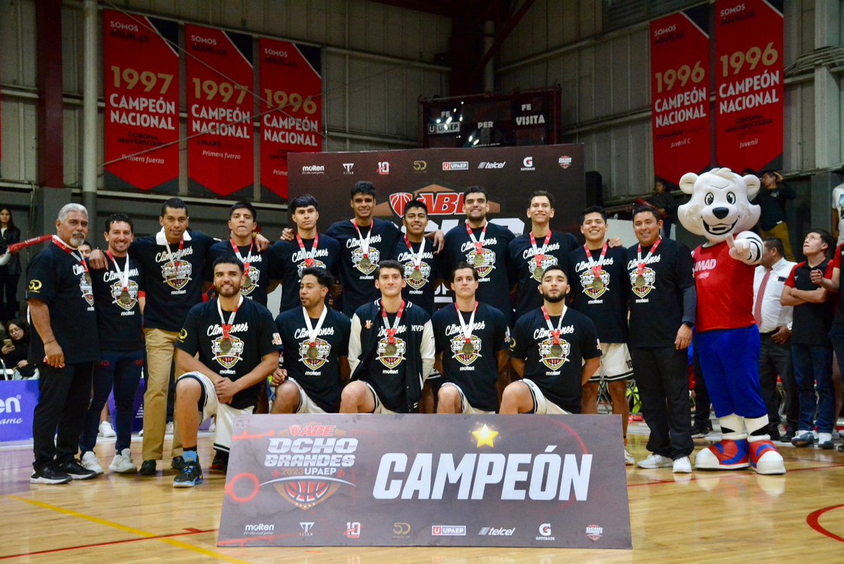 AsocBasquetEst's tweet photo. 🏆 Universidad Madero CAMPEONES de los #OchoGrandes 2023 🏆

#LigaABE10 x #MoltenMéxico https://t.co/6jGjwMTk4X