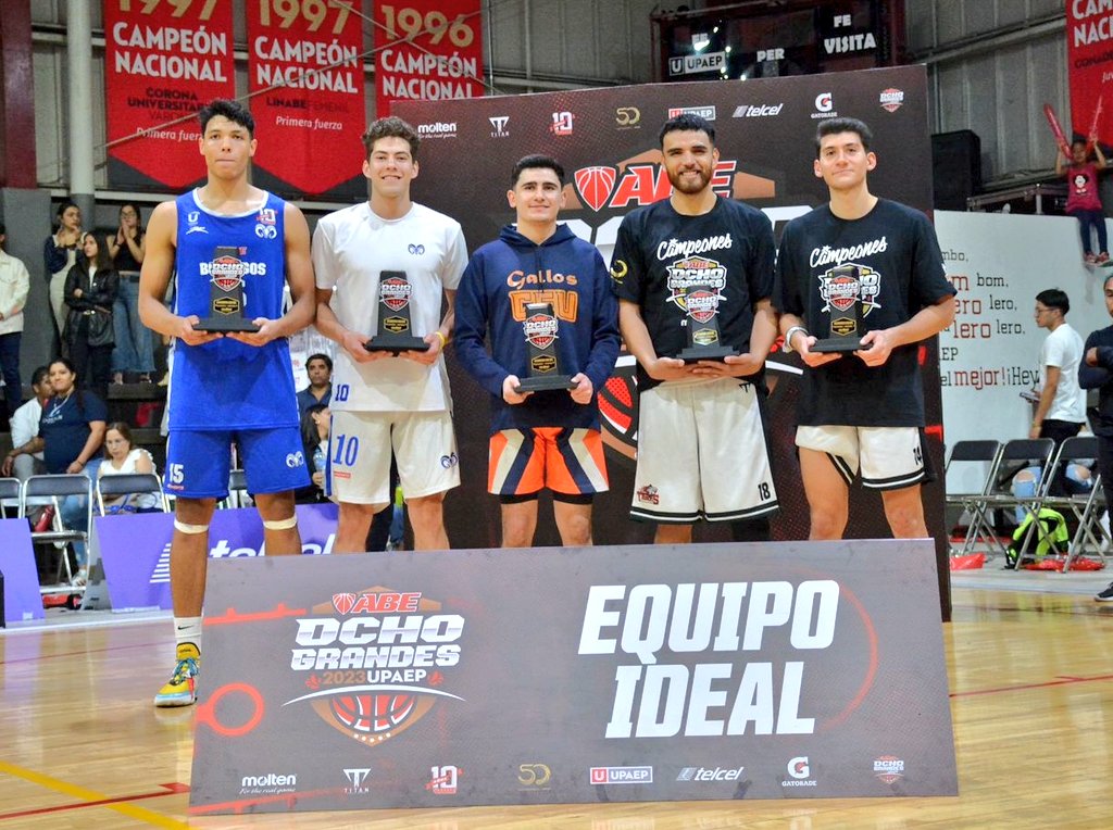AsocBasquetEst's tweet photo. ⭐️ EQUIPO IDEAL ⭐️ #OchoGrandes 2023 

🏅 Santiago Monroy (TOL)
🏅Héctor Ramos (HGO)
🏅 Miguel Argomaniz (CEU)
🏅Óscar Romero (UMAD)
🏅 Pablo Andrade (UMAD)

#LigaABE10 x #MoltenMéxico https://t.co/4pHwEKXekk