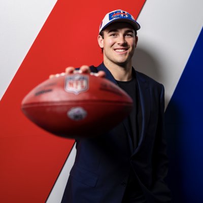 _DaltonKincaid's tweet photo. #NewProfilePic 😁 #BillsMafia https://t.co/nRFUqUtNTd