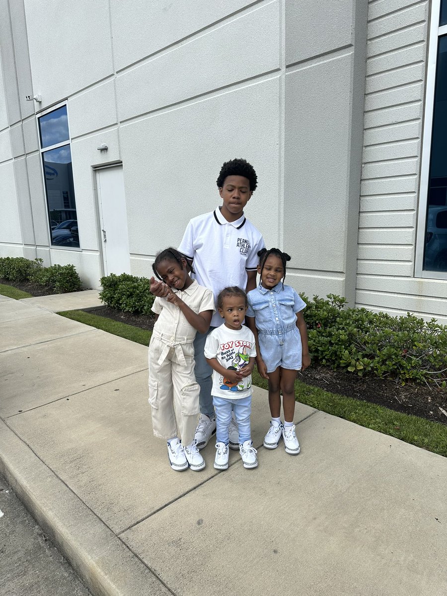 GiovanniWeary_'s tweet photo. #FreeTrace
I pray they give my son early release. So he can join his siblings and our crazy adventures. 💔
One day you’ll see this and know daddy always was trying https://t.co/Hga9zCM8XC