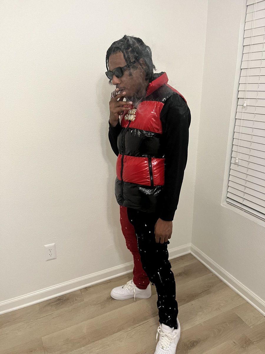 SSidewop500's tweet photo. My Vato Till I Go 🩸🩸🩸🪓🪓🪓 https://t.co/2hRgrVz9NM