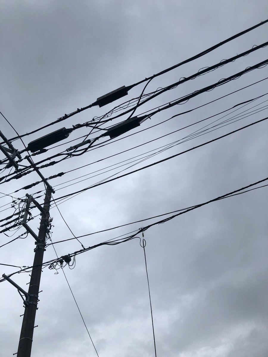 ETnk3a's tweet photo. 雨降りそうだけど、ってか降ったり止んだりだけど、歩こう。
まじどんより。なんなのこの空www https://t.co/XX8mkmeL0k