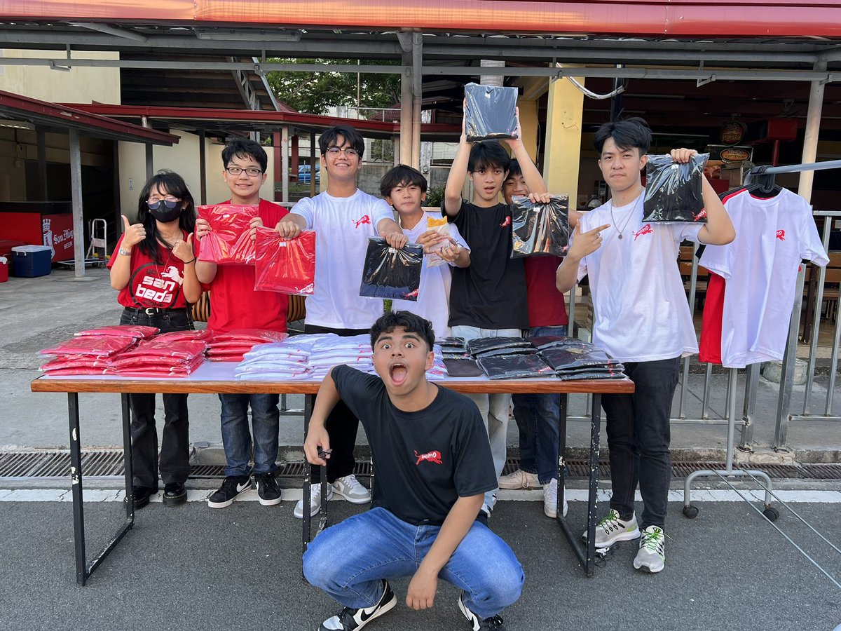 SBCADrumline's tweet photo. Our Grade 9 pep manning our fund raising shirt booth during the College of Law bonfire celebration.

Our fundraising shirts are available again and will be our last print run. https://t.co/V4DA1gftnS