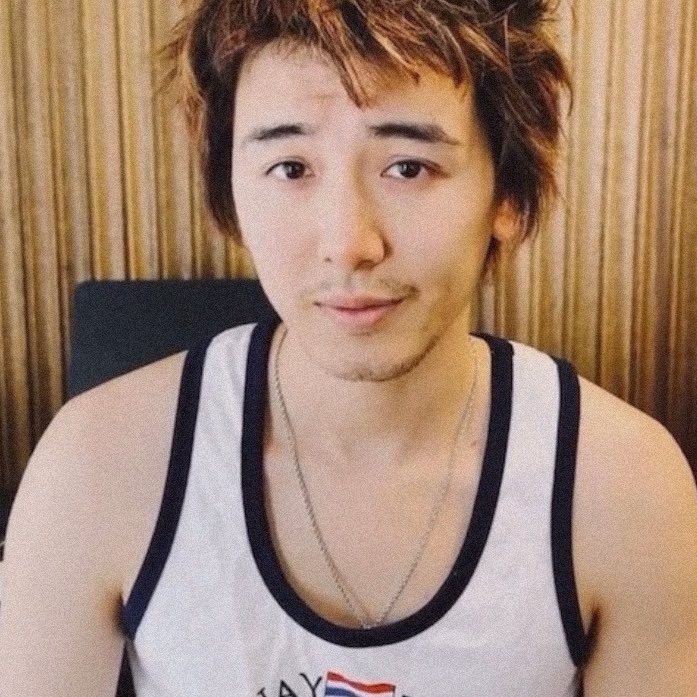 kaze really has “🥺” eyes 🧎‍♀️