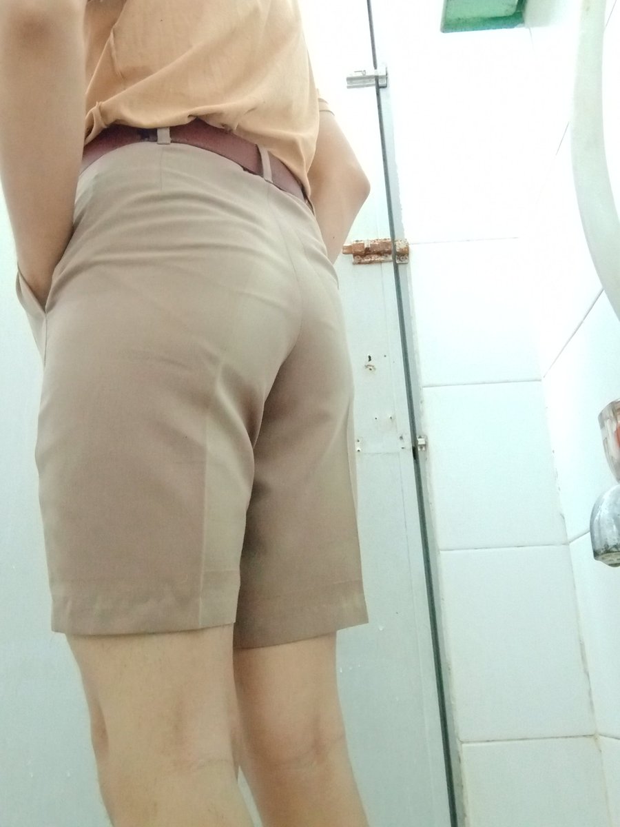 EaqkM72RmtDaC61's tweet photo. ตูดผม ชอบไหมครับ https://t.co/VXDuqxWRwu