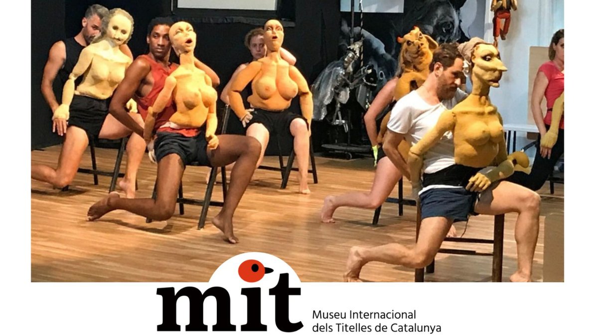 MitTeia's tweet image. Recordem amb #emoció una #formació que van fer la nostra companyia resident @AddauraCia amb el gran mestre ballarí, actor i titellaire, @dudapaivacom