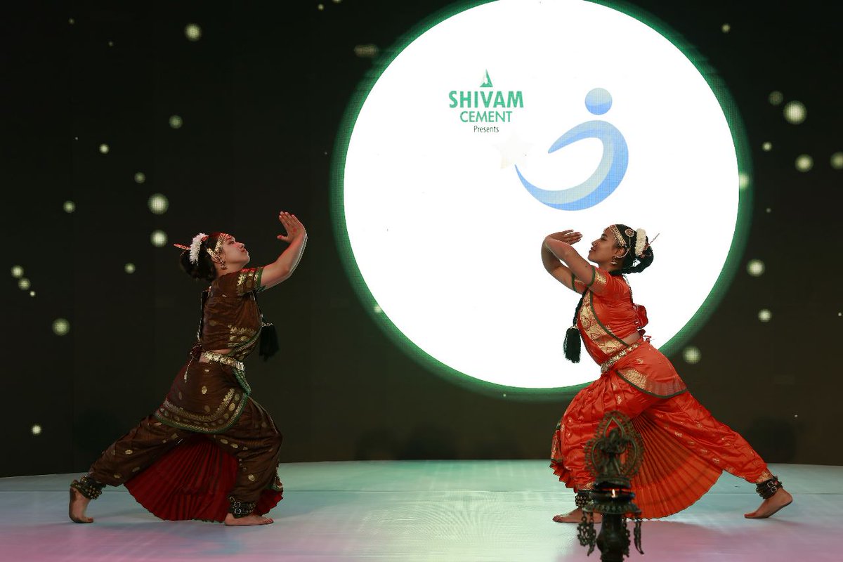 SellersGrowth's tweet image. Welcome Dance (Ganesh Vandana) in the HRM Nepal Awards for Corporate Excellence Award 2021
#thehrmnepal #Awrdsforcorporateexcellence #corporateclubnepal #growthsellers #growthleadershipacademy