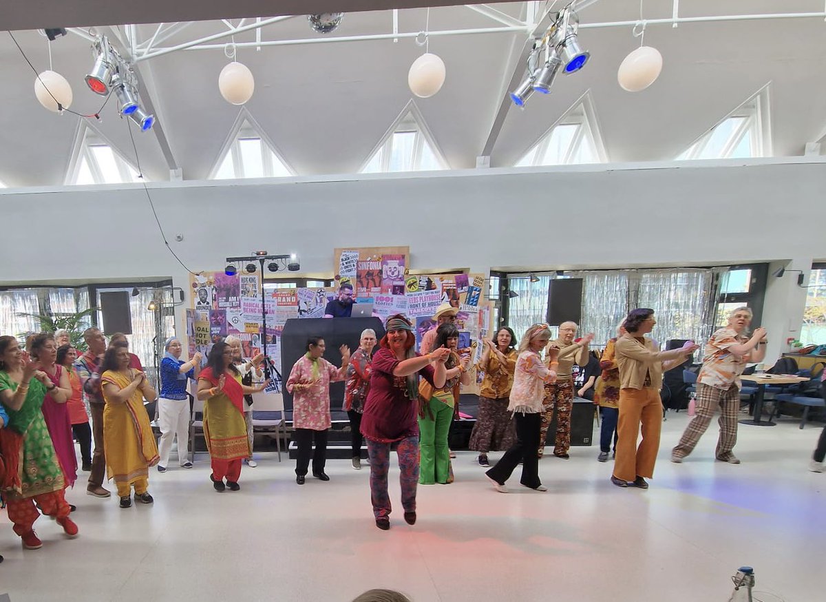 looby_h's tweet photo. So today was another #pinchme moment. A small, but perfectly formed group of my @DanceOn_Yorks class participants performed @LeedsPlayhouse for #boogiewonderland . We had an absolute ball! but today proves how brilliant dance is for the everyone. Young and young at heart 🪩🕺🏻🪩💃🏻 https://t.co/D0zjBZHCP8