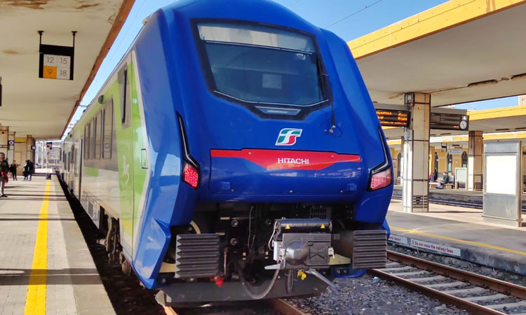 All options are open       - SAVEATRAIN.COM #trenitalia #italia #italy #trains #train #hitachirail #passengerservice #hybridpower