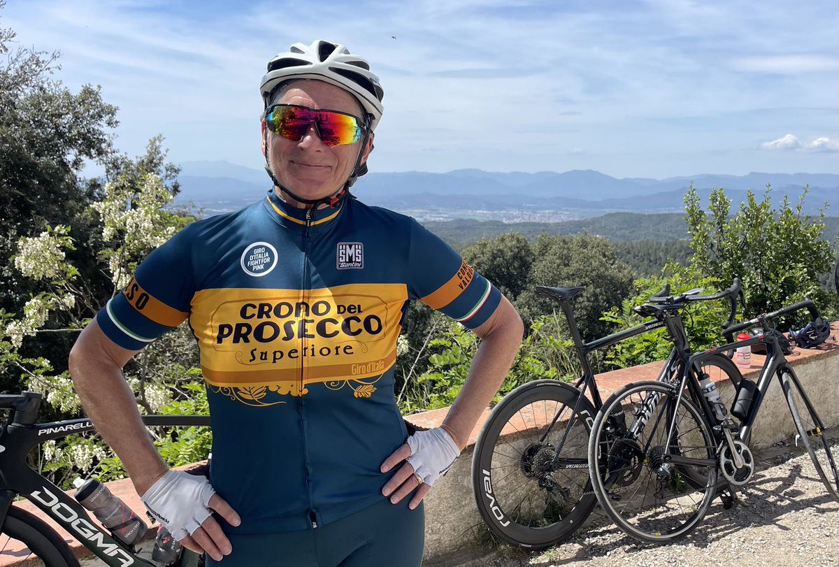 MRMUSKty_1's tweet photo. This is the smug face of someone who made it up to the summit of #elsAngels on the ⁦@Hotchillee⁩ #GironaRendezvous yesterday fuelled with Prosecco (well, Cava, actually, because when in Spain…) Further and higher today. Wish me luck 🚴🏻‍♀️🚴🏻‍♀️🚴🏻‍♀️ https://t.co/x4Ct8oPQhR