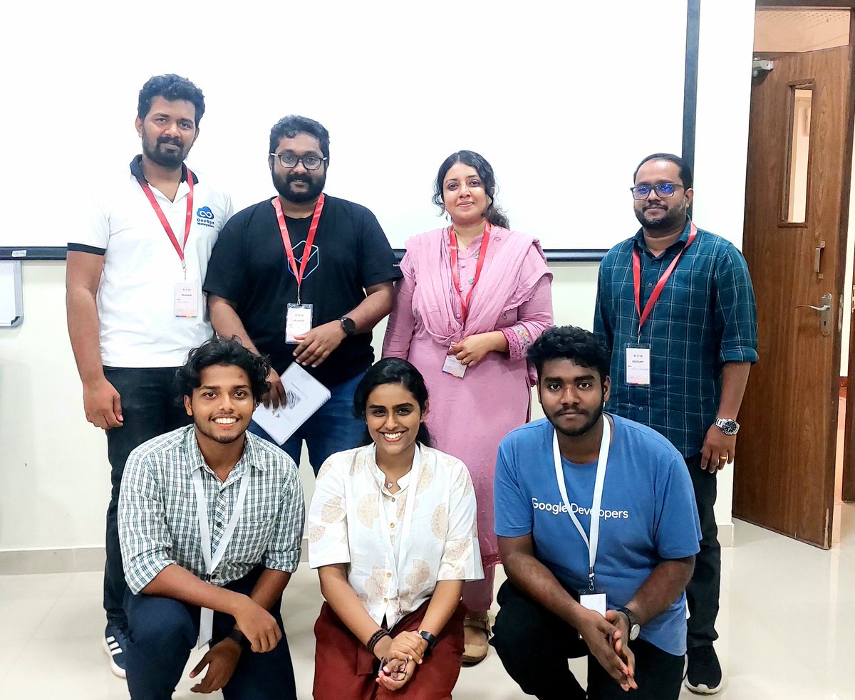 abimelsbk's tweet photo. Gdsc wow kerala Trivandrum edition had an awesome workshop on DevOps which was handled by the team of DevOps malayalam community.

#devops #wowtrivandrum #wowtvm #wowkerala #gdscwow https://t.co/LL6N8SX8sN