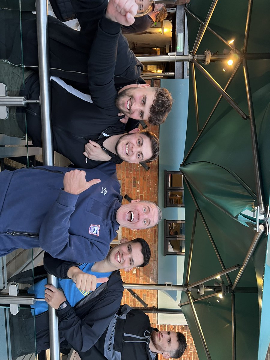 Oliver Cooper tweet media