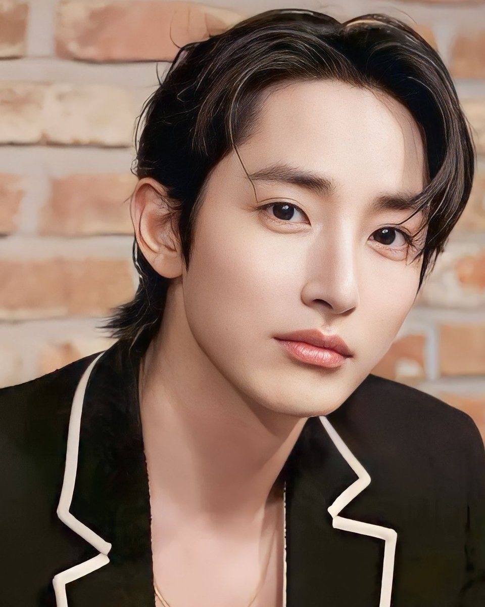Clau220900's tweet photo. My beautiful angel always shinning
Cr ygstage
#leesoohyuk
#leesoohyukstyle
#lostleesoohyukmovie
#lost
#leesoohyukthebestactor
❤️❤️❤️❤️❤️❤️❤️❤️
#ghostfandom https://t.co/U8OJteKrpc