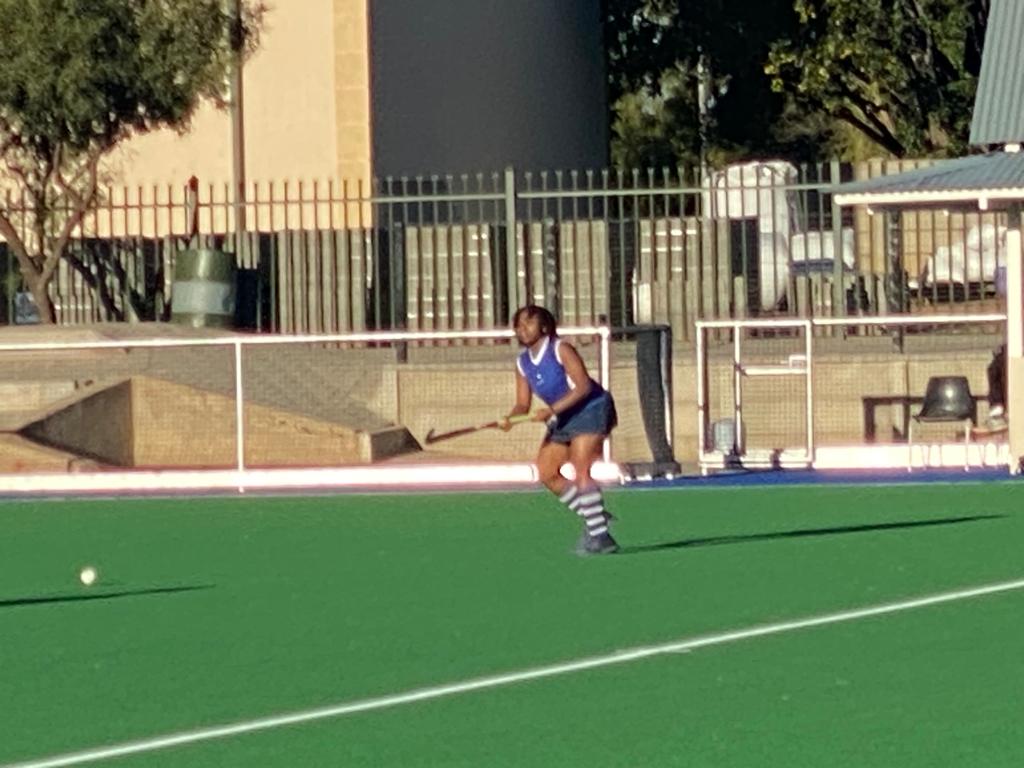 FoundationTag's tweet photo. Tagger Sima Komane🩷🏑
Representing @parktown_girls
1st XI and our #tagtribe at All Girls Fest!
Proudly Parktown💙
#tagpride💗 #changemakers #worldshakers #thefuturethrougheducation https://t.co/abAit4z8Lb
