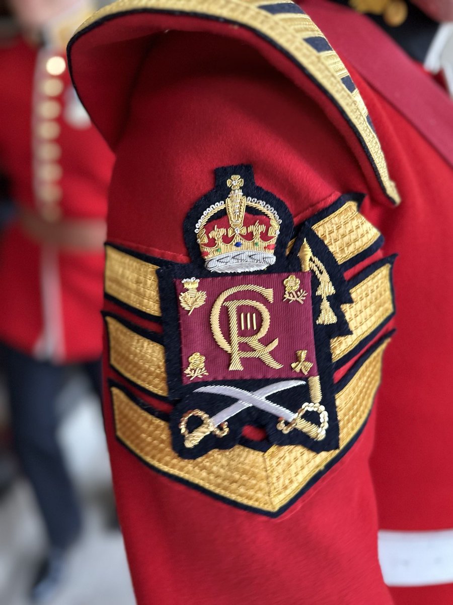 As we prepare for the #Coronation of HM King Charles, small changes are starting to appear throughout the band. The first of which is the change of Royal Cypher and Tudor Crown on our scarlet tunics. 

#grenadierguards #firstandfinest #britisharmymusic