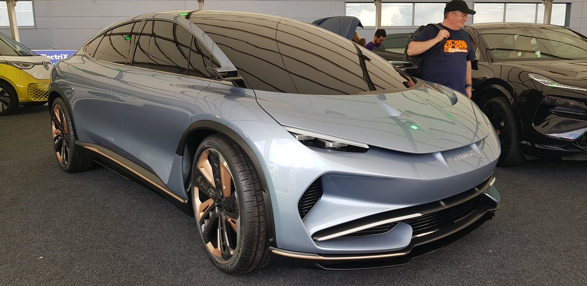 Elektronamic's tweet photo. Lightning fast Electric Vehicles are everywhere @FullyChargedShw #FullyChargedLIVE https://t.co/nkMaK6vb4P