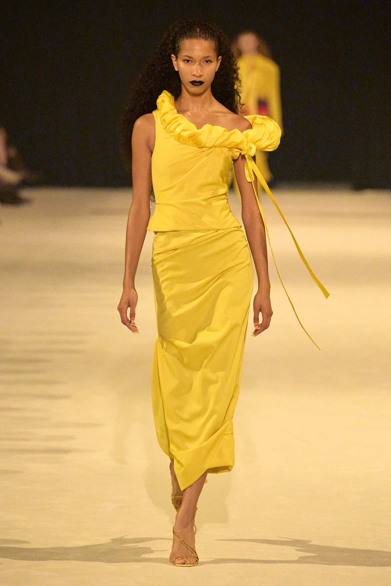 jacquemusx's tweet image. WAKE UP! New Christopher John Rogers!!