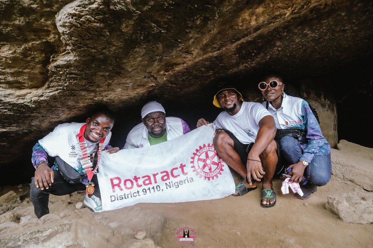 RotaractD9110ng's tweet photo. AT THE PEAK OF OLUMO ROCK
Rotaractors make it to the peak of Olumo Rock after climbing the 137-meter height mountain, passing through the ancient way of climbing the mountain with a stop over for interesting histories of the mountain.... https://t.co/FO0qCCx9BS