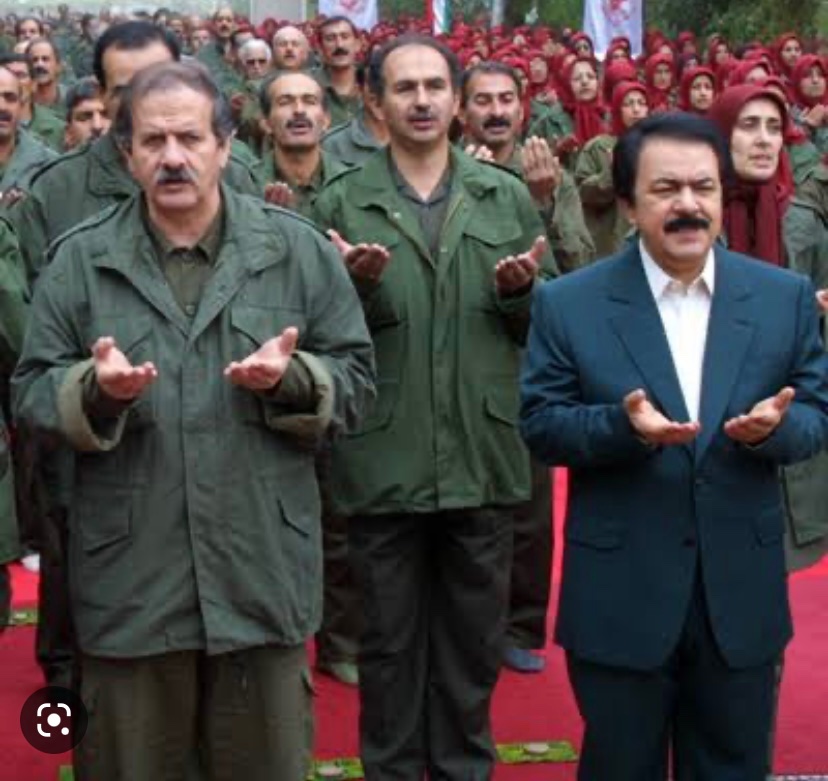 MiddleE90219198's tweet photo. @CTGR8 @IAC_OK @WalidPhares Totalitarian Islamic Mafia of Iran and MEK are two faces of the same coin.
MEK wants to bring secularism for Iran!!😂
#IslamicTerrorists https://t.co/3YAWPwR2nP