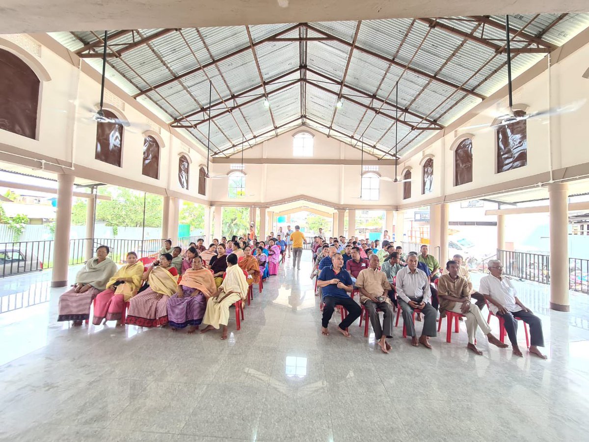 imosingh's tweet photo. Though I am traveling and not in Imphal, listened to our PM Shri @narendramodi during the 100th Episode of Mann Ki Baat today. Thousands of people from Sagolband came out in various localities to hear this historic episode. Thank everyone who came out in support and for the trust and love. 

Uubada yamna nungaijei eigi Sagolband gi nungshijaraba ahalaman Marup mapaang mayaamna thokpiraktana Mann Ki Baat pulap leikai leikai dah taabibagi. Thaajaba thambibagi aduga nungsibibagi thagtachari mayaambu. 

#MannKiBaatAt100 #NarendraModi 

@BJP4India @PMOIndia