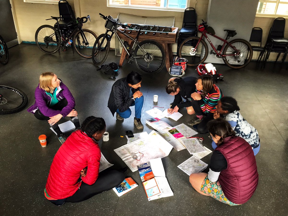 FunMBL course with <a href="/AneelaMckenna/">Aneela McKenna</a> at the tutor helm. Fantastic contributions by considered learners throughout too #mtbleadership @thornbridgeout <a href="/BritishCycling/">British Cycling</a>