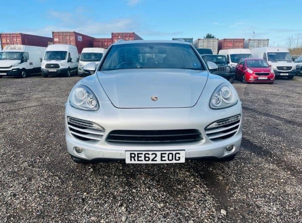 dpcop's tweet image. Porsche, CAYENNE, Estate, 2012, Semi-Auto, 2967 (cc), 5 doors gumtree.com/p/cars-vans-mo…