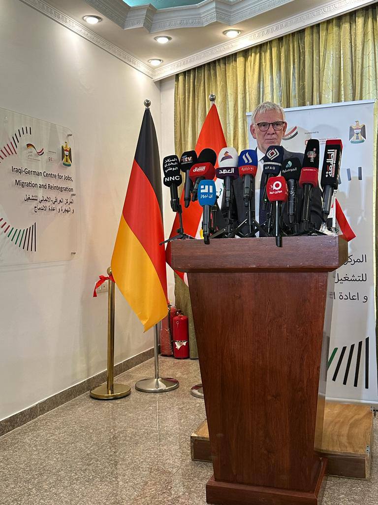 GermanyinIraq's tweet photo. 🇩🇪 Migration Advisory Centre (GMAC) Baghdad reopened today by Secretary of State @JochenFlasbarth @BMZ_bund with 🇮🇶 Vice Minister of Labor and Social Affairs, Dr. Alla’ Al-Sukeiny.  Through GMAC, we are offering advice on reintegration/return and regular pathways of migration. https://t.co/o5oNqQ1Z2T
