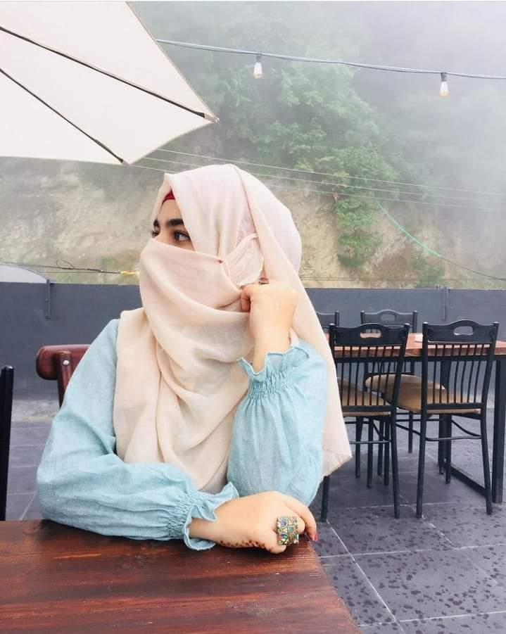 #Asslamu_alaikum__________________

खूबसूरती हमेशा दिल और ज़मीर मे होती है 
बेवजह लोग उसे शक़्ल और कपड़ों मे ढूंढते हैं!!