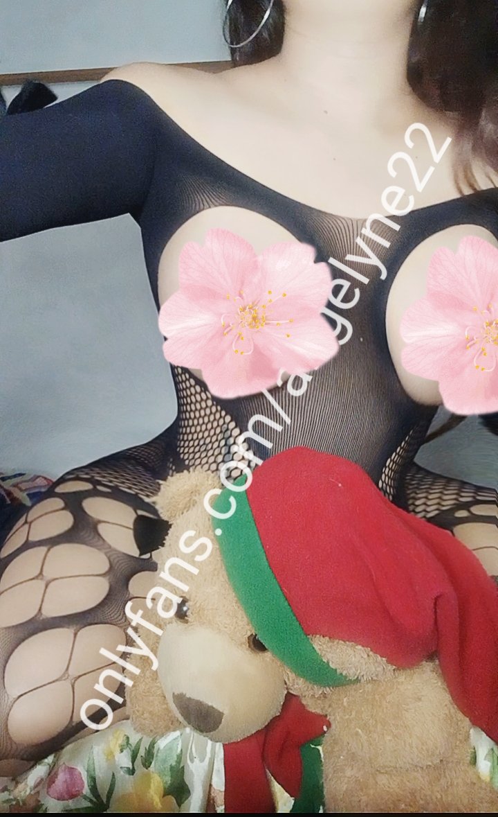 OnlyHot19Angy's tweet photo. https://t.co/PWqTXggMke https://t.co/1bCoWQRsiB
