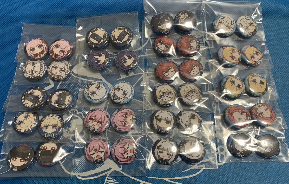 前回のブルーマーケットで買ってもらってたのが届いた!(自分の缶バッジ含め)