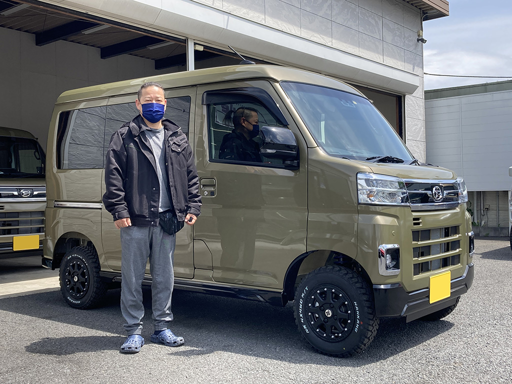 Axstyle_onix's tweet photo. 東京都のA様に、画像のアトレーRSコンプリートカーをご納車しました！
A様、この度は当店のリフトアップアトレーをお選びいただき、誠にありがとうございました。
今後とも末永いお付き合いを何卒よろしくお願い申し上げます。

#アトレー #ダイハツアトレー #アトレーRS #アトレーリフトアップ https://t.co/QQjEqOmvbR