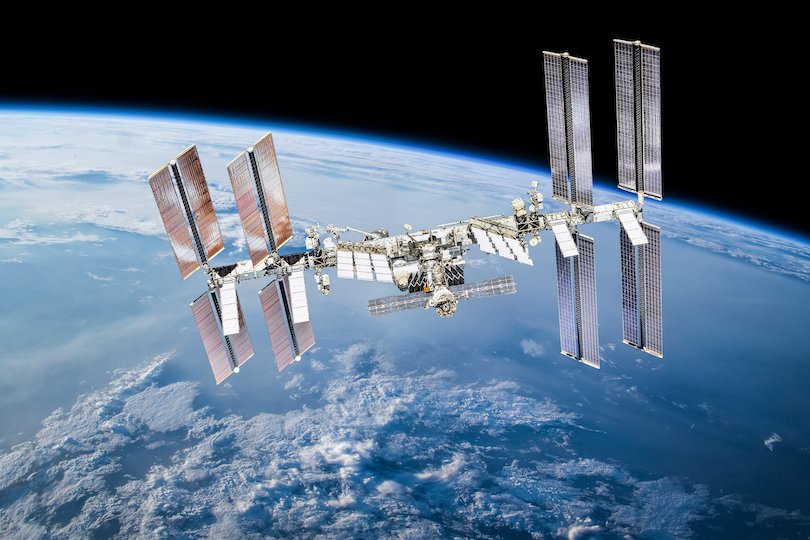katlinegrey's tweet photo. The ISS orbit correction was performed tonight at 00:31 UTC to provide ballistic conditions for the arriving of #ProgressMS23 in May. The engines of #ProgressMS22 fired for 716,8 sec, the station's orbit was increased to 417,12 km above the Earth. https://t.co/0cAwdatGSe