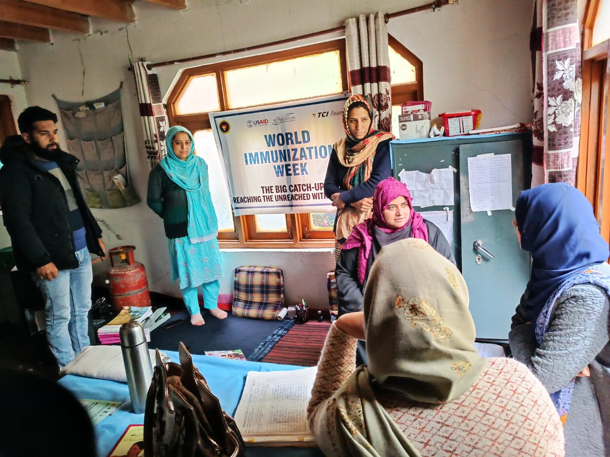 tcifindia's tweet photo. On this World immunization week, TCIF Srinagar team held round table meetings to share the learnings of COVID-19 vaccination drive and how the same could be leveraged for strengthening RI .
@USAID_MOMENTUM 
@MoHFW_INDIA 
@JSIhealth 
@drAbbaskazim https://t.co/iGoViKEGWO