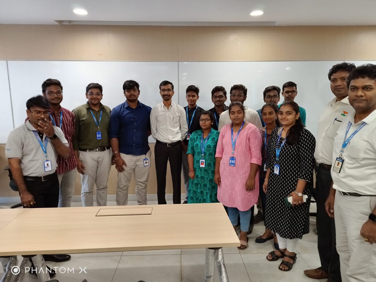 AP_Skill's tweet image. Dr #VinodKumarV IAS, MD&amp;amp;CEO @AP_Skill Visited @hcltech Center #Gannavaram in #HCLTechBee Program and interacted with asprints and aluminies @KrishnaDistrict