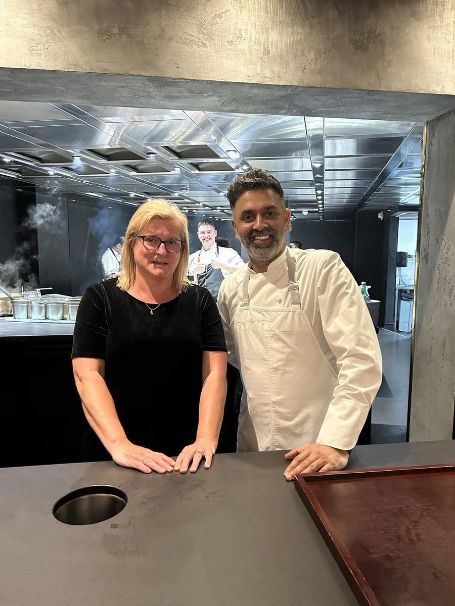 Well that was an amazing night, thank you <a href="/opheemtweets/">Opheem</a> &amp; <a href="/aktarislam/">Aktar Islam</a> (not forgetting <a href="/aktarathome/">Aktarathome</a> whose boxes were my first experience of this superb chef)! Fab service, exquisite food &amp; of course good company <a href="/Bigchap27/">Martyn Pattinson</a> plus a photo with the man himself, highly recommended!