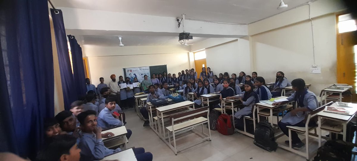 tcifindia's tweet photo. Quiz competition held at government high school gaispura Ludhiana district of Punjab as a part of awareness activity where 93 students participated and were awared with certificate and prize
@USAID_MOMENTUM 
@MoHFW_INDIA 
@JSIhealth @PunjabDOHFW https://t.co/wbAh1DuRMy