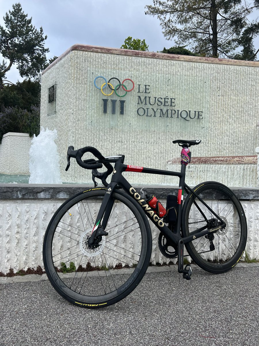 SteveFerrando's tweet image. Direction Genève #TDR2023 #cycling #stopandgo #lausanne #olympique