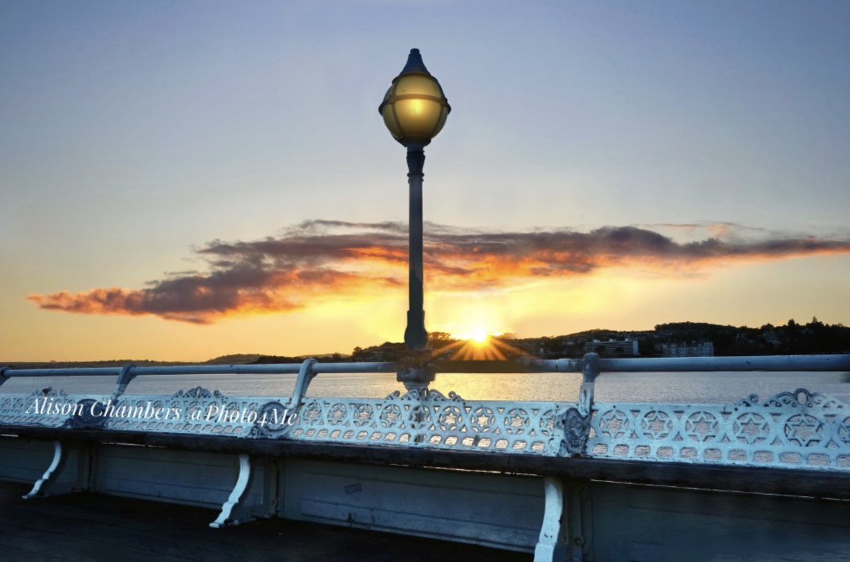 AlisonC24426188's tweet photo. English Riviera Sunset Framed Mounted Print by Alison Chambers https://t.co/I8ZlaCZAiI 12% off at Photo4Me. Also on https://t.co/KdKjLoxndU &amp; https://t.co/cT36L3SH2Z #EnglishRiviera #Torquay #Brixham #Devon #DevonCoast #DevonPrints #DevonPhotography #sunset https://t.co/pLrHSRH3Al