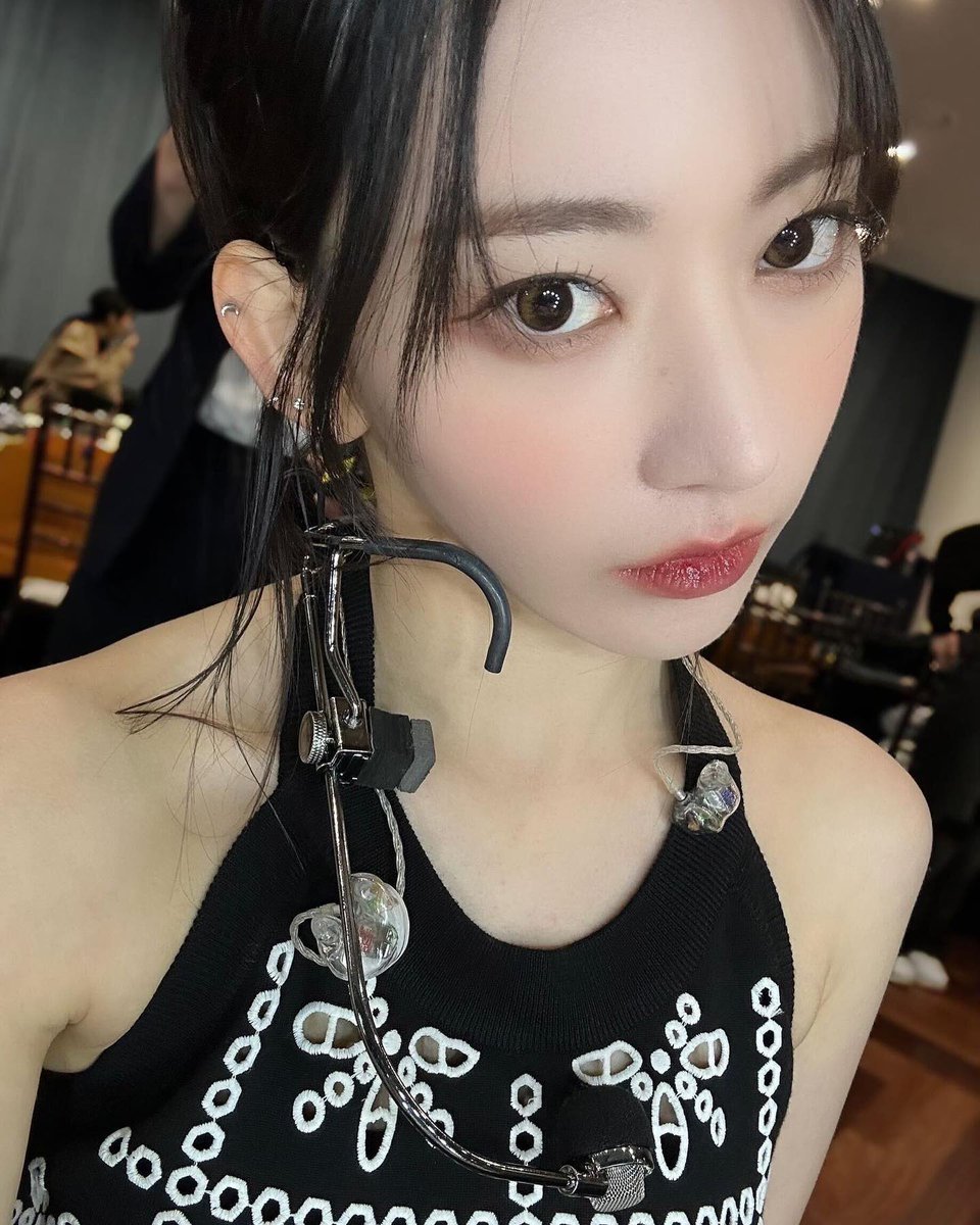 picsofsakura's tweet photo. instagram update
#SAKURAxLouisVuitton
#LVPREFALL2 https://t.co/7O2CtGFQZg