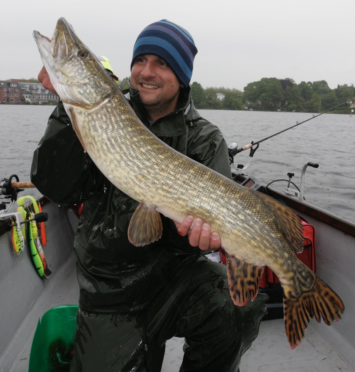 jesco_fishing's tweet image. I wish you all tomorrow a beautiful May 1 and super start to the pike season🎣🔥.
▪️
#pikefishing #hechtangeln #predatorfishing #raubfischangeln #snoekvissen #lovefishing #lakefishing #fishing #hecht #angeln #pike #vissen #snoek #fiske #wędkarstwo #pikeseason #raubfisch #fish