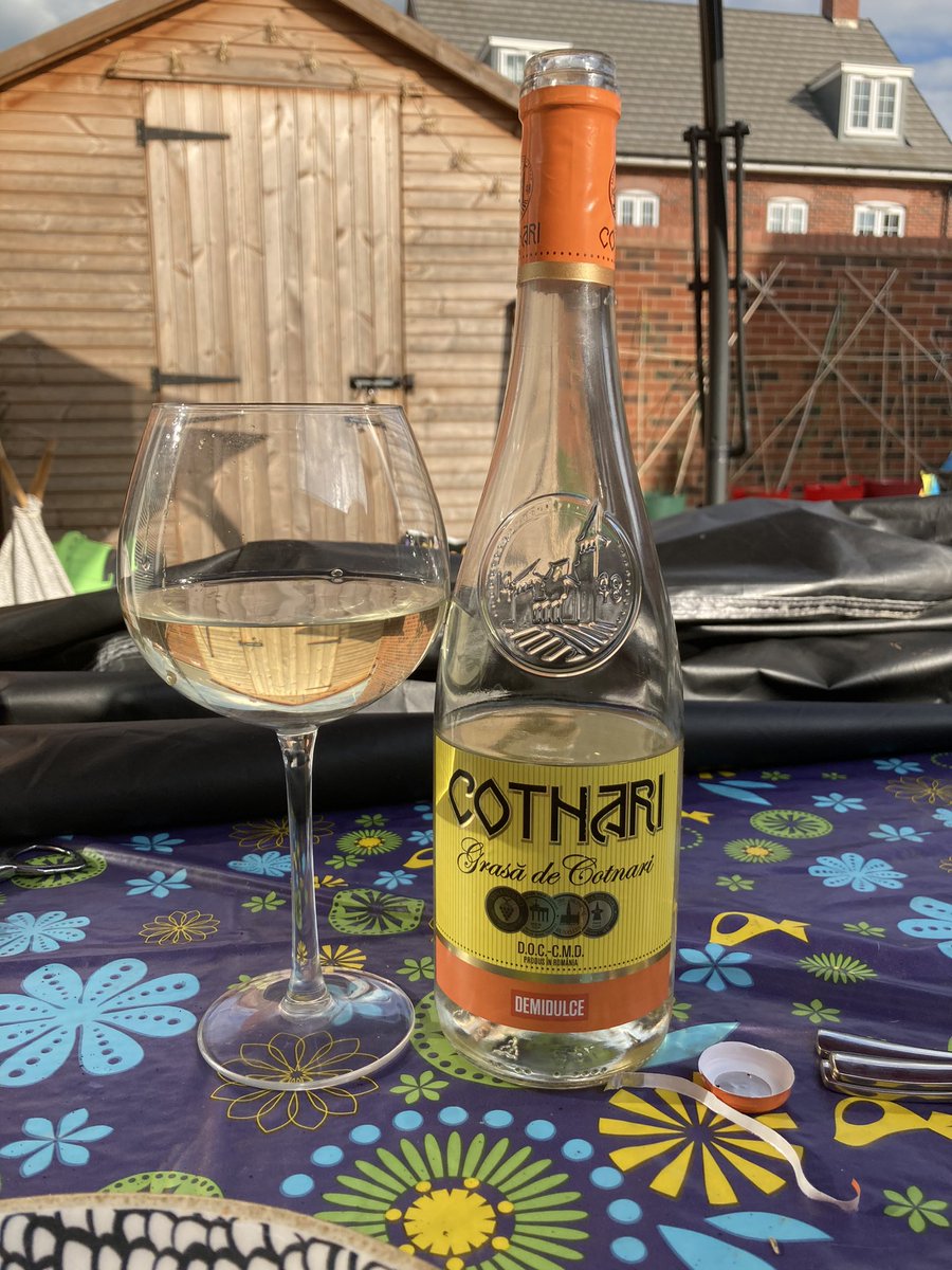 BrewBearUK's tweet photo. Really enjoyed this lovely Romanian White, delicious - a nice present from my wonderful neighbours - If you ever see this wine, recommend you buy a bottle (or two!!) 👍🥂 #wine #wines #Romania #cotnari https://t.co/R7Pbxd1k1X