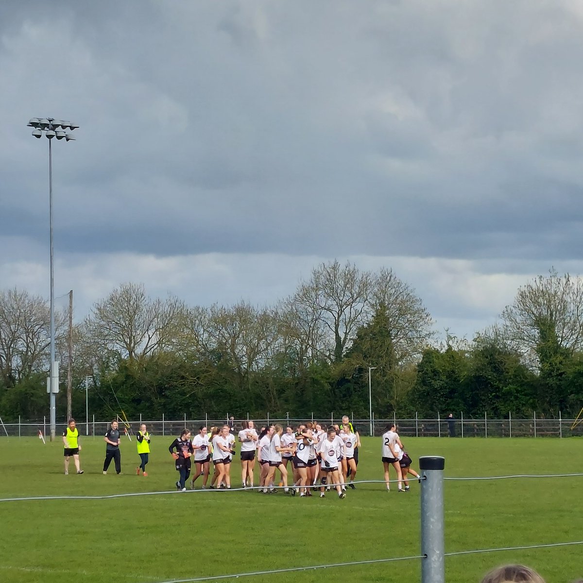 Laineyeire1's tweet photo. Amazing bunch of girls. The future is bright for ladies football in Kildare. #UpTheLillies https://t.co/CKv8nN1i8w